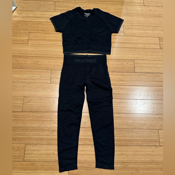 Abercrombie&Fitch Black Leggings Size Small - Picture 3 of 7